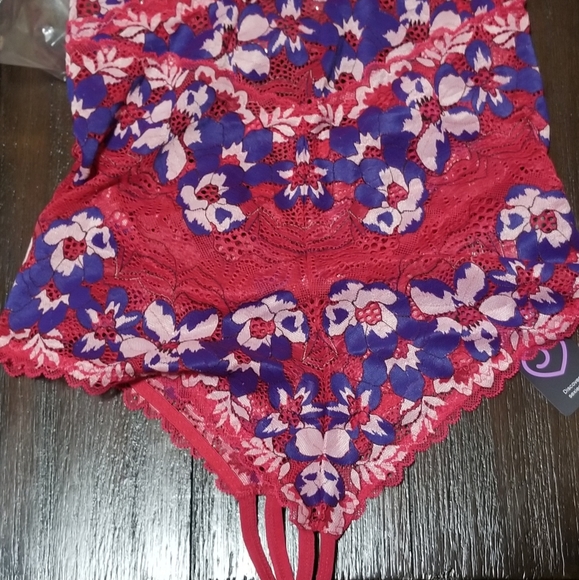 NEW Lovehoney Passion Flower Red Lace Teddy One Size 4-12 - Picture 6 of 6